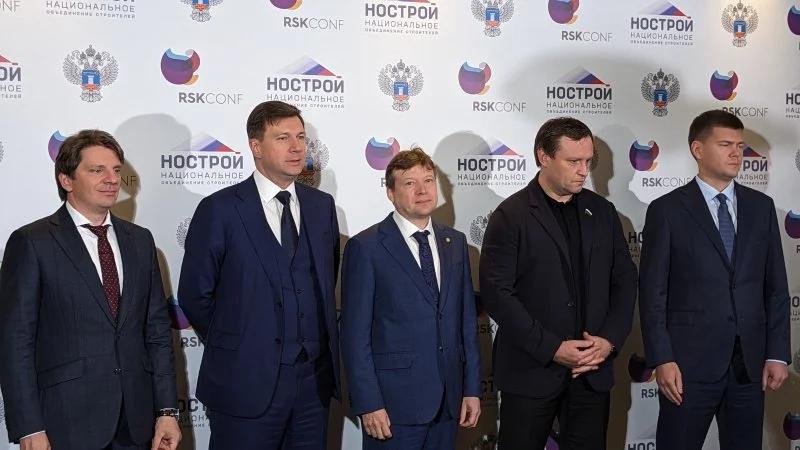 Антон Глушков: Основная задача стройки сейчас - повышение производительности труда