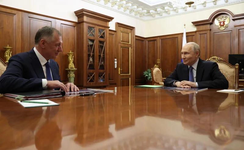 Марат Хуснуллин доложил президенту об успехах работы стройкомплекса России