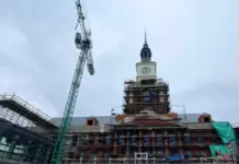 На 60-метровой башне кампуса в Калининграде установят часы